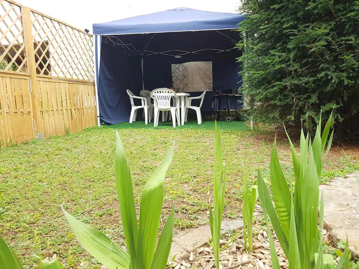 Maison Centre-Ville Calme Avec Jardin Lons-le-Saunier Bagian luar foto